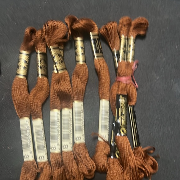 DMC embroidery yarn Made in France 50 skeins - Picture 4 of 9